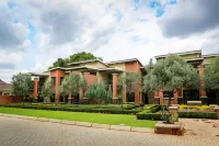 Scott's Manor Guesthouse Function and Conference Venue Hotels in Lichtenburg