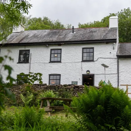 YHA Brecon Beacons Отели рядом с достопримечательностью «Замок Брекон»