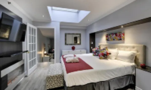 Travelodge by Wyndham Hotel & Convention Centre Quebec City