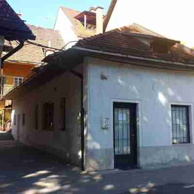 Most Hostel Hotel Exterior