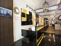 7 Wonders Hostel @ Jalan Besar Отели рядом с достопримечательностью «Каланг»