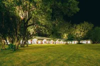 The Greenfields Resort and Convention Masjid e Qutub Shahi, Nadargul 주변 호텔