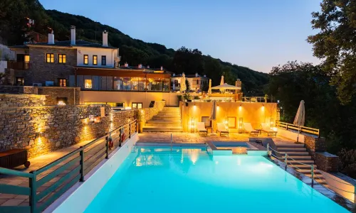 12 먼스 럭셔리 리조트