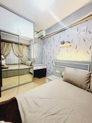 2 Bedrooms Luxury Apartment at Gunawangsa Manyar By Starlight