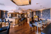 慕尼黑機場阿託米斯美居酒店 - 酒吧