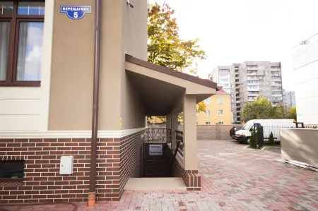 VANVA (Ванва) Отели рядом с достопримечательностью «Музей Мирового океана»