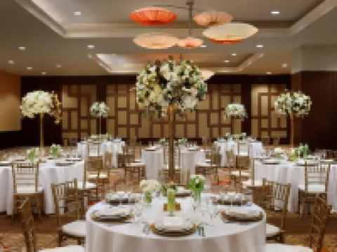 Embassy Suites by Hilton Los Angeles Glendale Hotels in Glendale