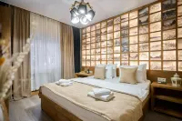 Wood House Hotel
