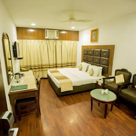 Hotel Deep Palace