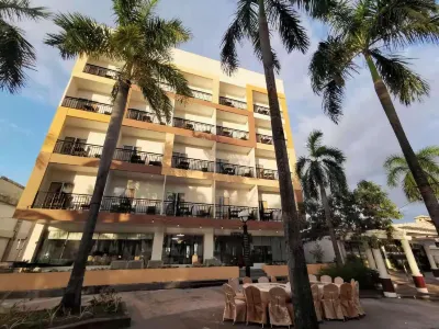 Subic Bay View Diamond Hotel ザ・フィリピン・エクステンション・プログラム・イン・オロンガポー大学周辺のホテル