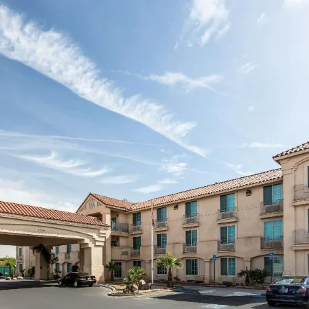 Comfort Inn & Suites El Centro I-8