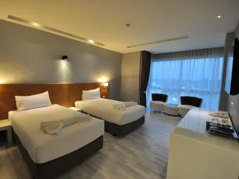 โรงแรมแทนซิโน