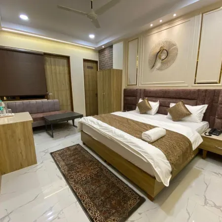 Hotel Liyan Inn Hotels in Kanpur