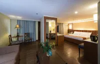 โรงแรมเวนิส เบิร์นแฮม - ที่มีอ่างอาบน้ำ