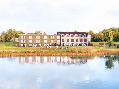 BE Bio Hotel be Natural - Direkt am Wasser - parking