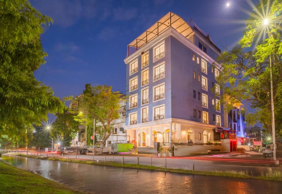 Tripli Hotels Blue Moon (Udaipur) - 2026 Prices, Reviews & Deals | Trip.com