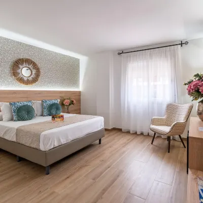 Hotel Romerito Hotels near Puerto de la Torre