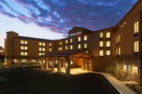 阿塔斯卡德羅SpringHill Suites飯店 Atascadero Lake Park附近的飯店
