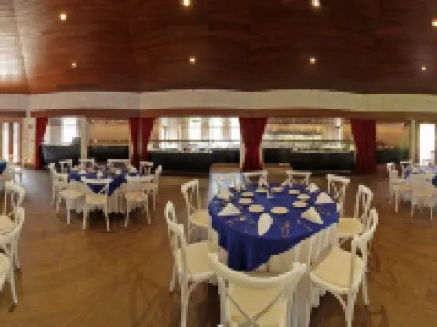 ฮอลิเดย์ อินน์ Queretaro-Centro Historico บาย IHG โรงแรมในเกเรตาโร