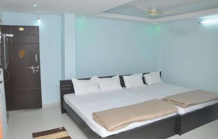 SriPaadha Inn Kanipakam