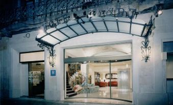 Gaudi Hotel