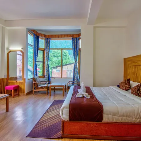 Hotel Royal the Mall Manali