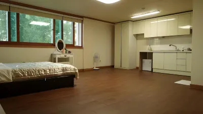 Jeonju Hangbokhan Hotels in 