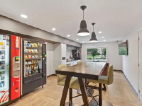 เอ็กซ์เทนเด็ดสเตย์ อเมริกา สวีทส์ ซานโฮเซ เมาน์เทนวิว โรงแรมในเมาน์เทนวิว