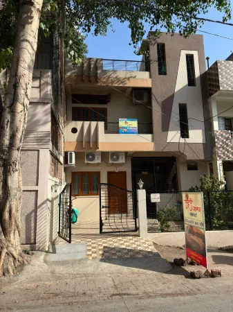 Goroomgo Rudrasagar Homestay Ujjain