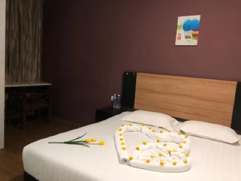 Amigo Hotel Hotels near Church of Praise (COP) Tronoh