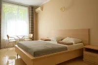 Hotel Meridian-Yug