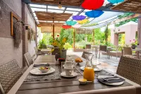 릴리 폰드 컨트리 로지