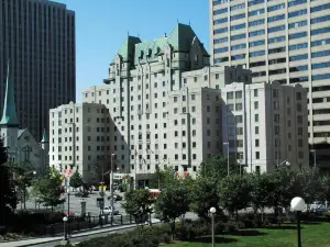 Lord Elgin Hotel