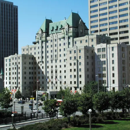 Lord Elgin Hotel