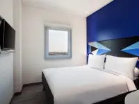 MD 7 Hotel Cirebon Hotels in Kejaksan