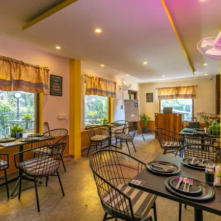 The Hosteller Mussoorie, Mall Road