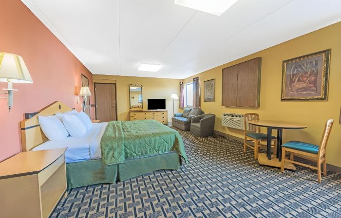 Quality Inn & Suites Louisville East