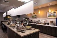 StoneHill Lawrence, Trademark Collection by Wyndham - breakfast