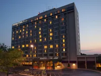 DoubleTree by Hilton Hotel St. Louis - Chesterfield Hotels in Chesterfield