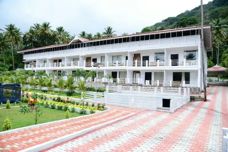 Orchard Valley Resort Отели рядом с достопримечательностью «Courtallam Five Falls»