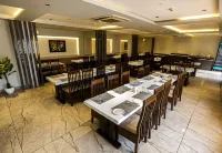 Hotel Mukut Mani Hotels in Radha Kund