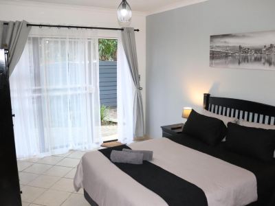 Stay at Home Airport Lodge