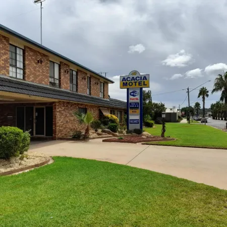 Acacia Motel