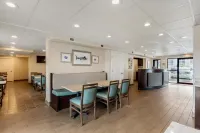 Quality Inn Ocean City Beachfront - Breakfast