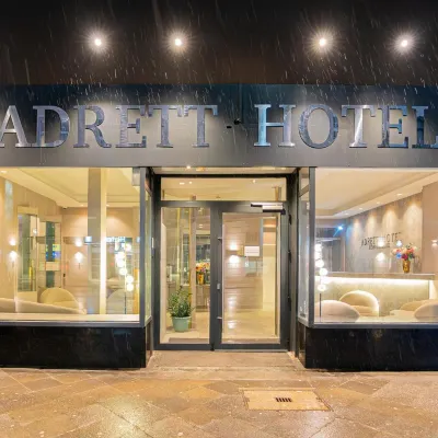 Hotel Monopol City Centre Các khách sạn gần Trung tâm mua sắm Cleary Park Shopping Centre