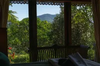 Silk Pavilions Glamping - Mountain view