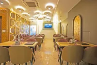 The Prominence Hotel Restaurant & Bar - bar
