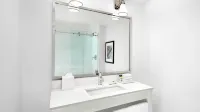Grand Park Hotel Vancouver Airport, Ascend Hotel Collection Hotels near Richmond Center