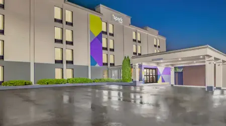 Spark by Hilton Clarks Summit Отели рядом с достопримечательностью «Pennsylvania Anthracite Heritage Museum»