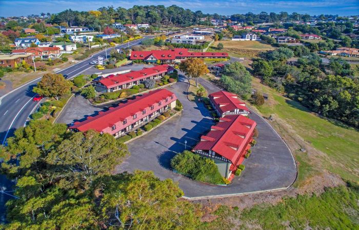 Village Family Motor Inn